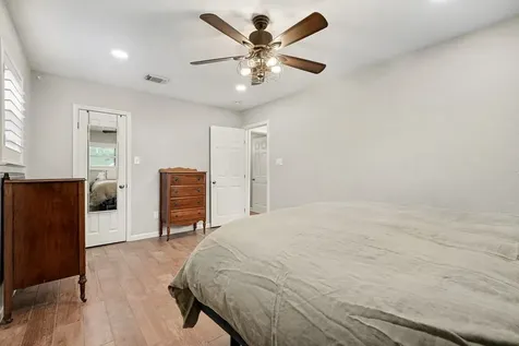 3037 Longwood Lane Dickinson TX 77539