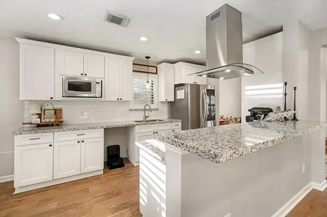 3037 Longwood Lane Dickinson TX 77539