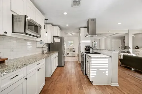 3037 Longwood Lane Dickinson TX 77539