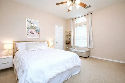 1446 Sherwood Park Circle Houston TX 77043