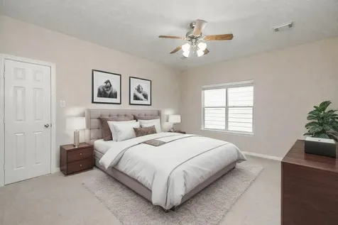 1446 Sherwood Park Circle Houston TX 77043
