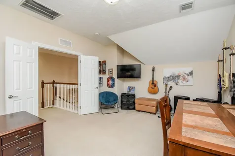 1446 Sherwood Park Circle Houston TX 77043