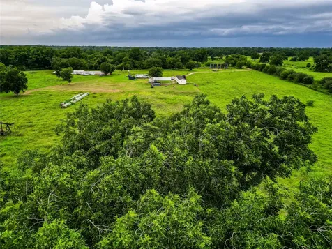 38929 Sampson Road Brookshire TX 77423
