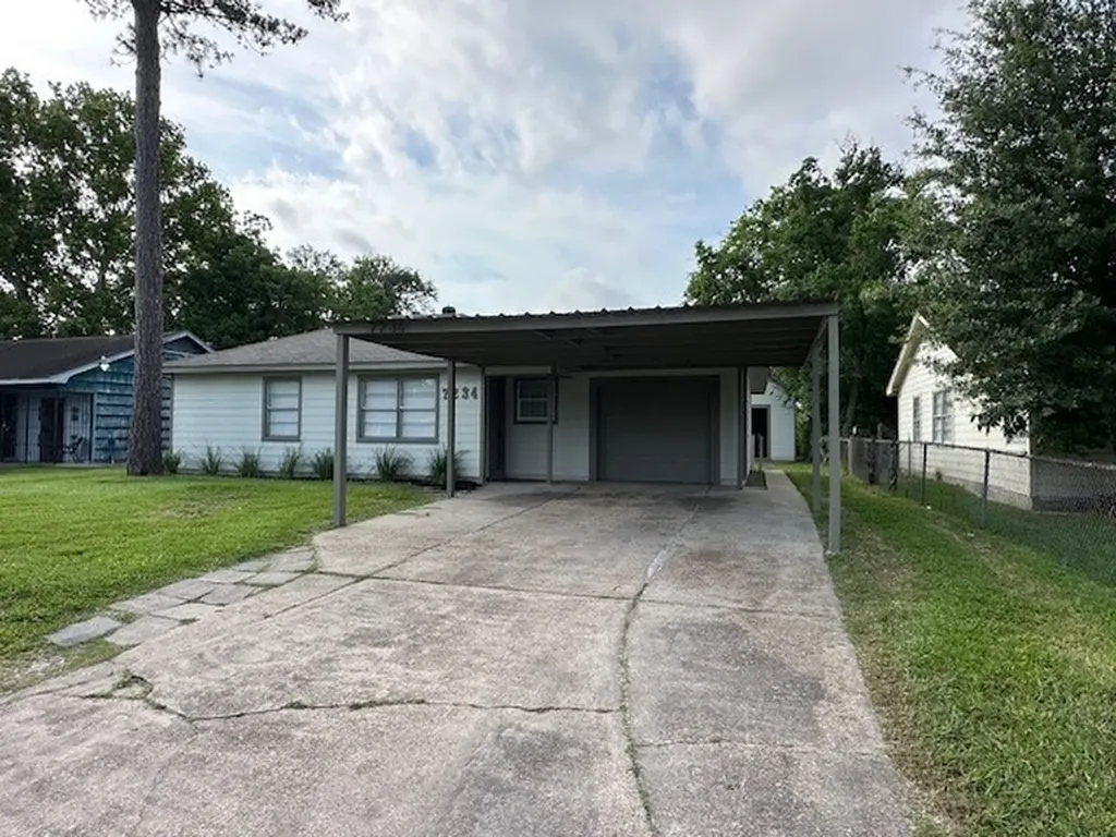 7234 Boggess Road Houston TX 77016