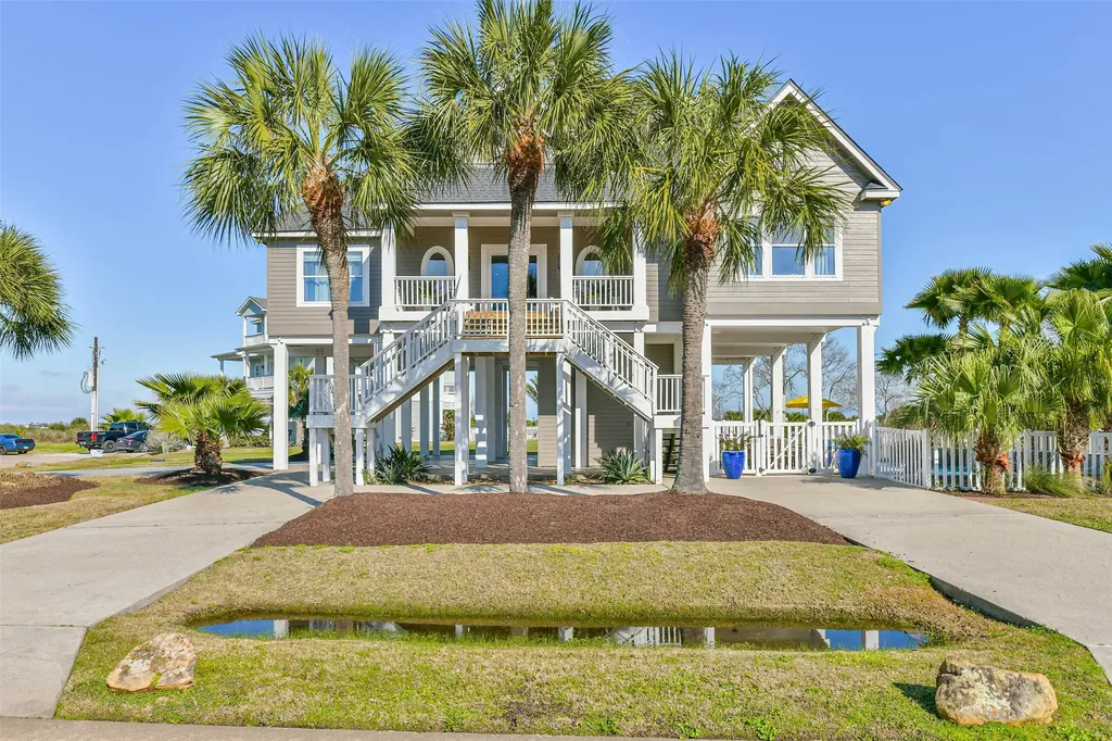 3635 Foremast Drive Galveston TX 77554