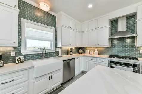 3635 Foremast Drive Galveston TX 77554