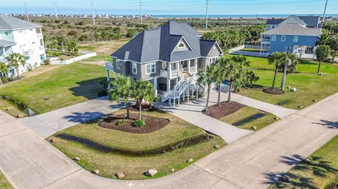 3635 Foremast Drive Galveston TX 77554