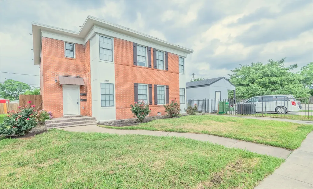 2319 Rosewood Street A Houston TX 77004