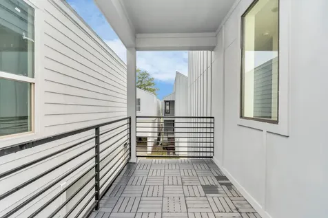 5616 Savyon Drive Houston TX 77091