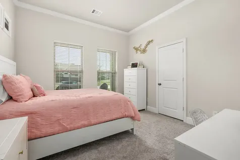 2725 Lakeside Shore Drive League City TX 77573