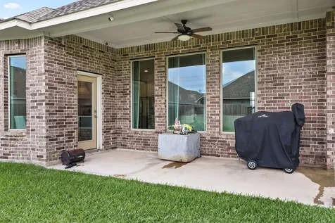 2725 Lakeside Shore Drive League City TX 77573