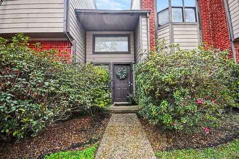 7447 Cambridge Street 73 Houston TX 77054