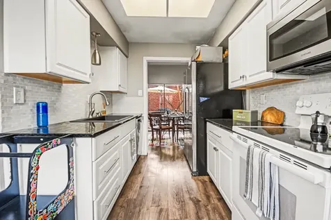 7447 Cambridge Street 73 Houston TX 77054