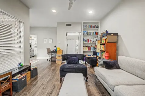 7447 Cambridge Street 73 Houston TX 77054