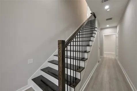 2805 Tierwester Street Houston TX 77004