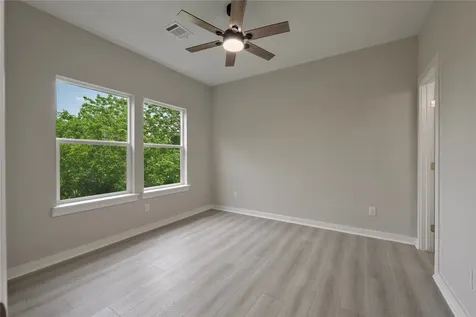 2805 Tierwester Street Houston TX 77004