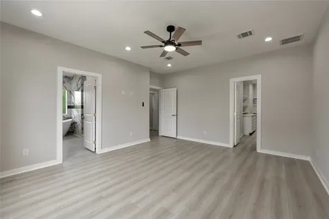 2805 Tierwester Street Houston TX 77004