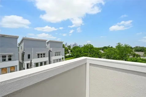 2805 Tierwester Street Houston TX 77004