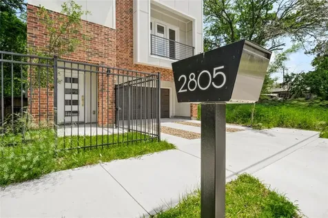 2805 Tierwester Street Houston TX 77004