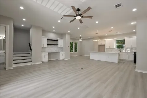 2805 Tierwester Street Houston TX 77004