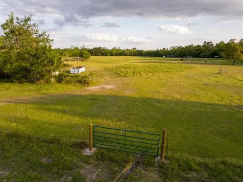 000 Fm 1696 Huntsville TX 77340