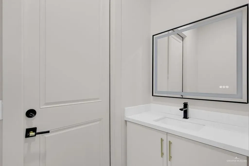 2309 Trinity Avenue Mcallen TX 78504