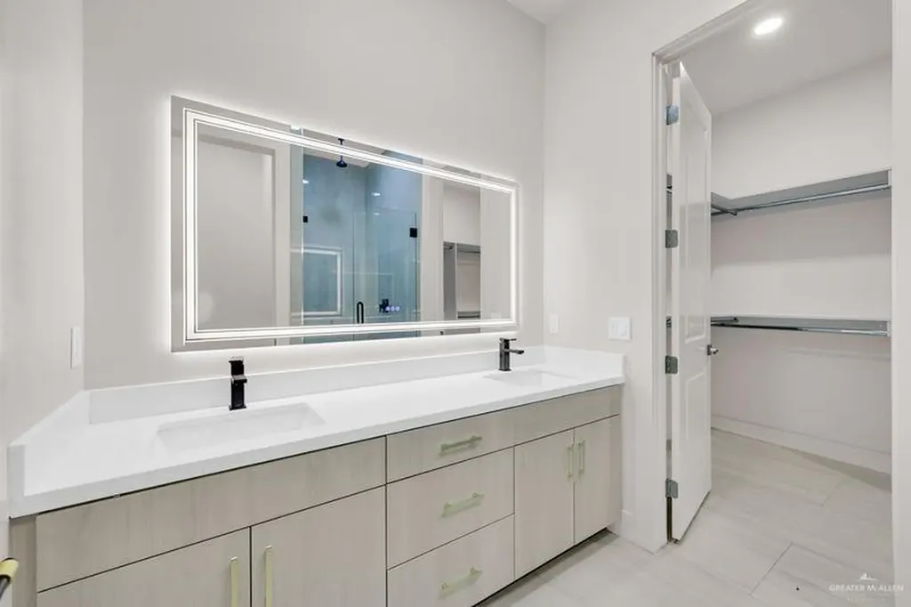 2309 Trinity Avenue Mcallen TX 78504