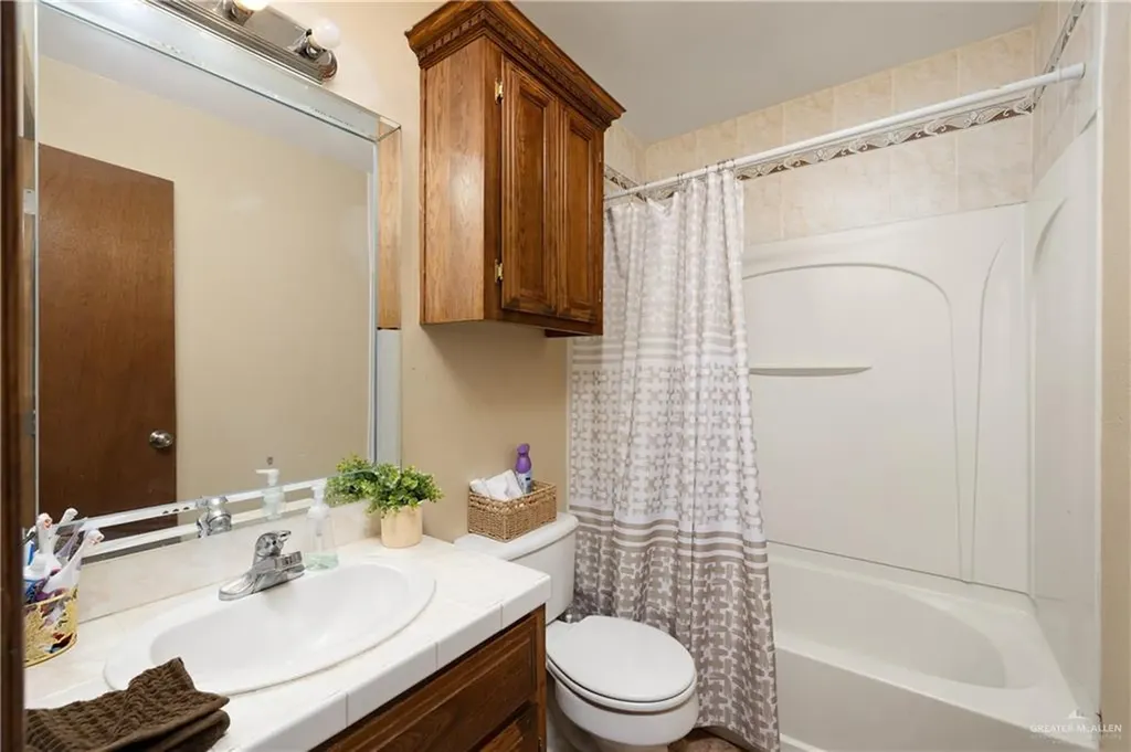 704 Goodwin Acres Road Palmview TX 78574