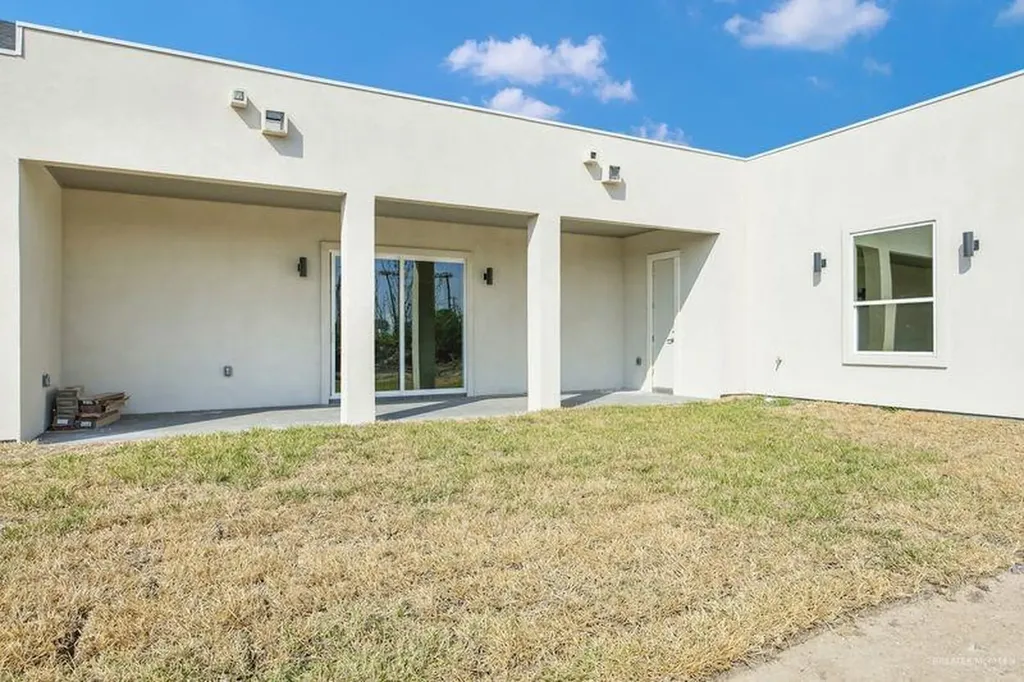 2305 Trinity Avenue Mcallen TX 78504