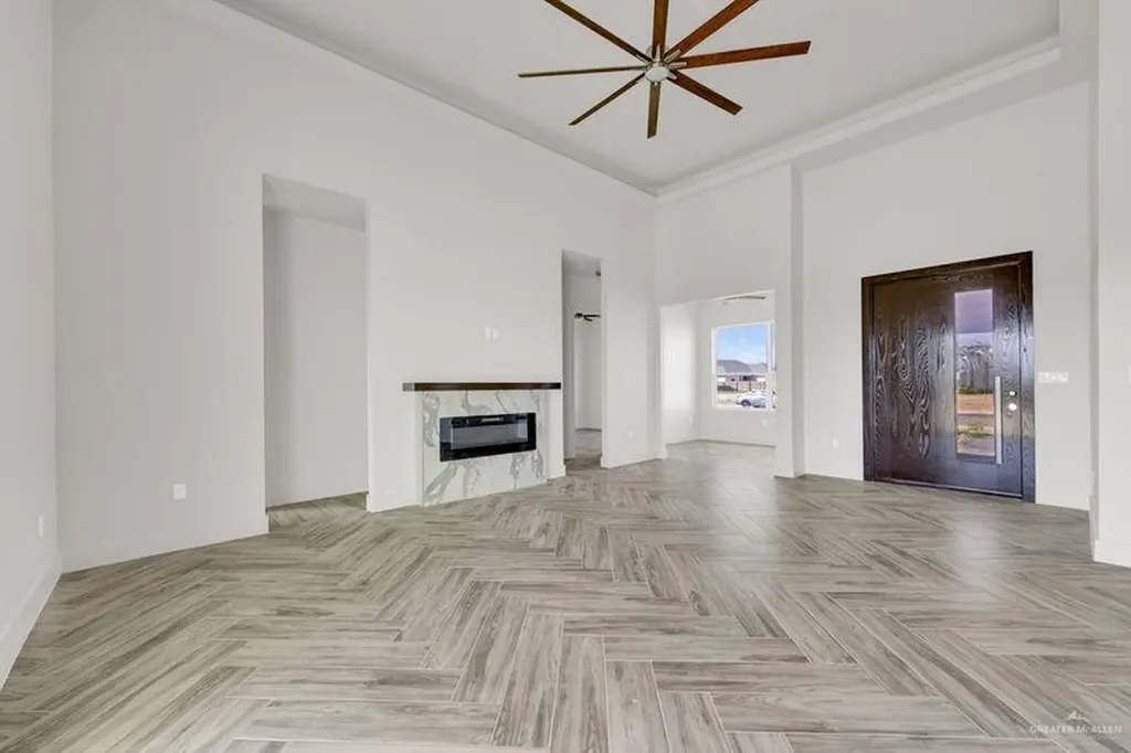 2305 Trinity Avenue Mcallen TX 78504