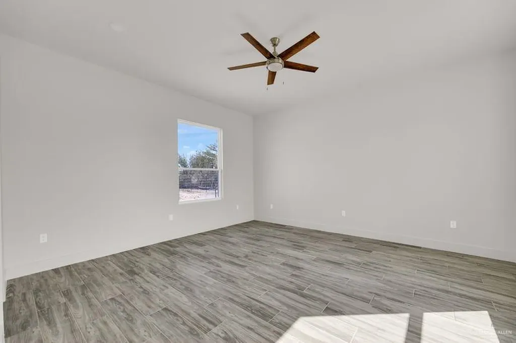 2305 Trinity Avenue Mcallen TX 78504