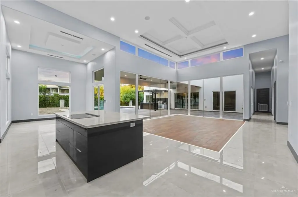 2321 Martha's Lane Mission TX 78573