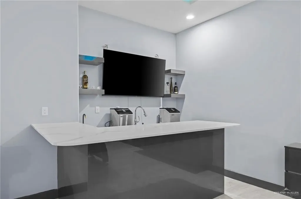 2321 Martha's Lane Mission TX 78573