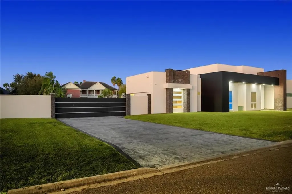 2321 Martha's Lane Mission TX 78573