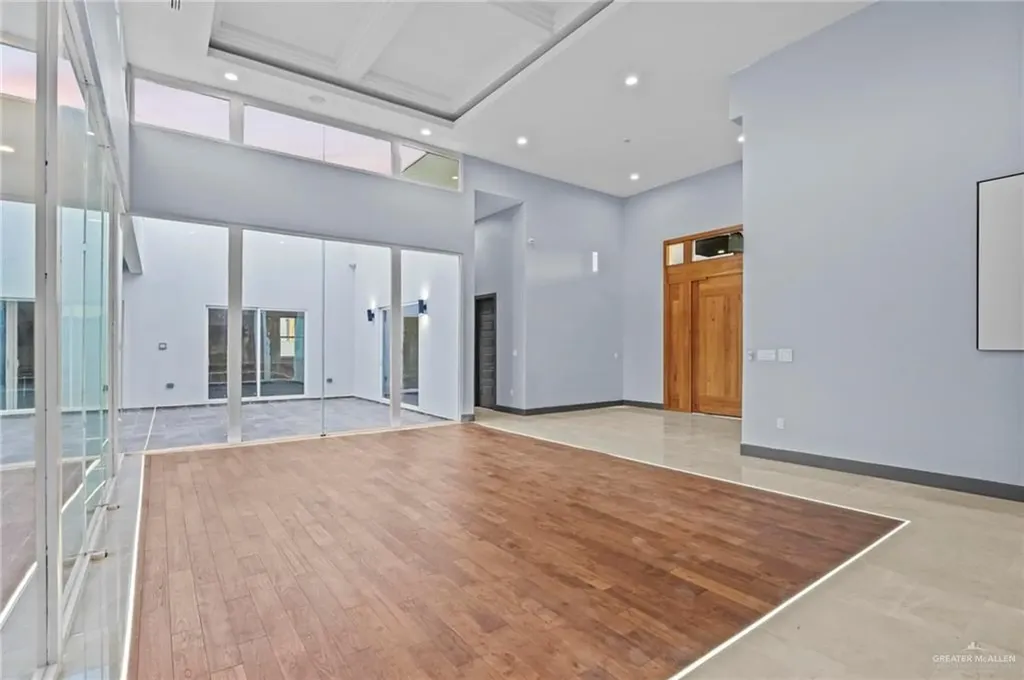 2321 Martha's Lane Mission TX 78573