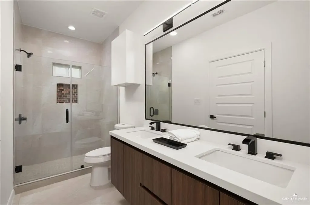 5601 Providence Avenue Mcallen TX 78504