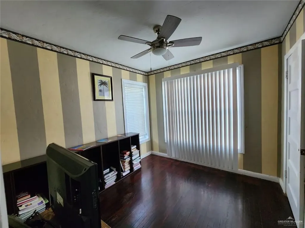 1024 Laurel Avenue Mcallen TX 78501