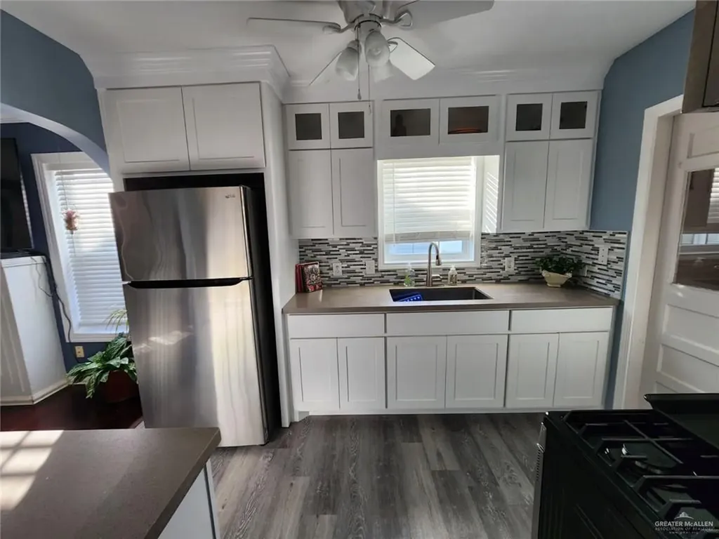 1024 Laurel Avenue Mcallen TX 78501