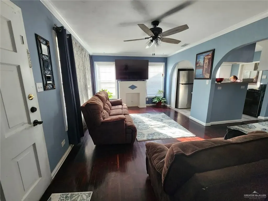 1024 Laurel Avenue Mcallen TX 78501