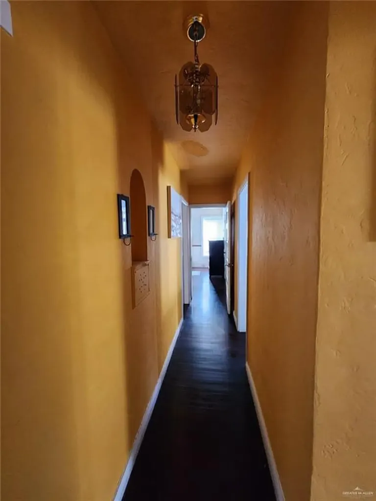 1024 Laurel Avenue Mcallen TX 78501