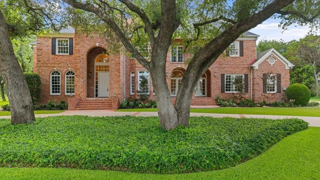 3608 Woodcutters Way Austin TX 78746