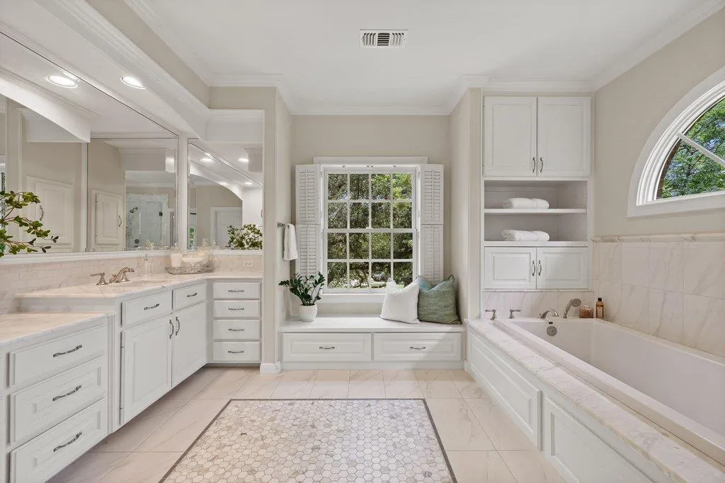 3608 Woodcutters Way Austin TX 78746