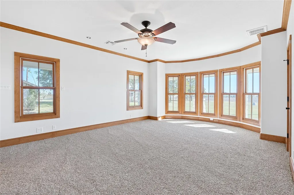 400 County Road 483 Taylor TX 76574