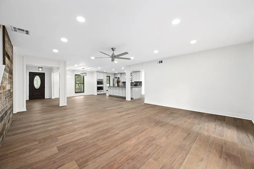 322 Mesa Oaks Leander TX 78641