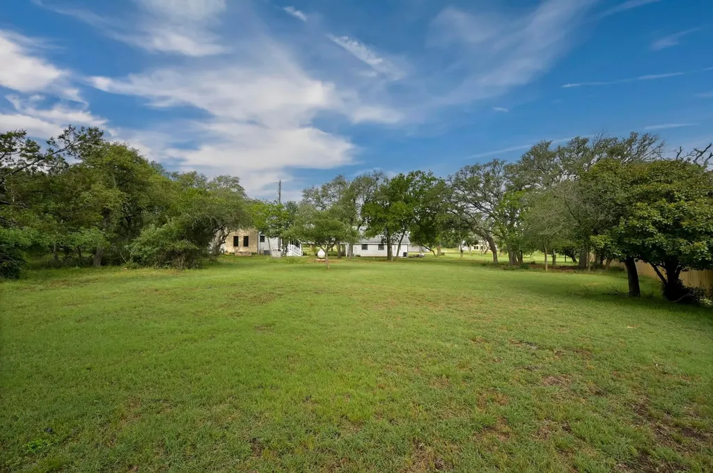 322 Mesa Oaks Leander TX 78641
