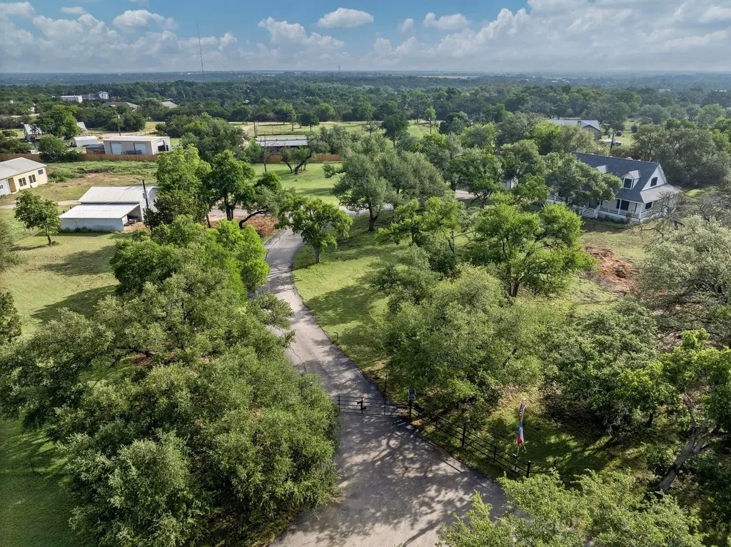 322 Mesa Oaks Leander TX 78641