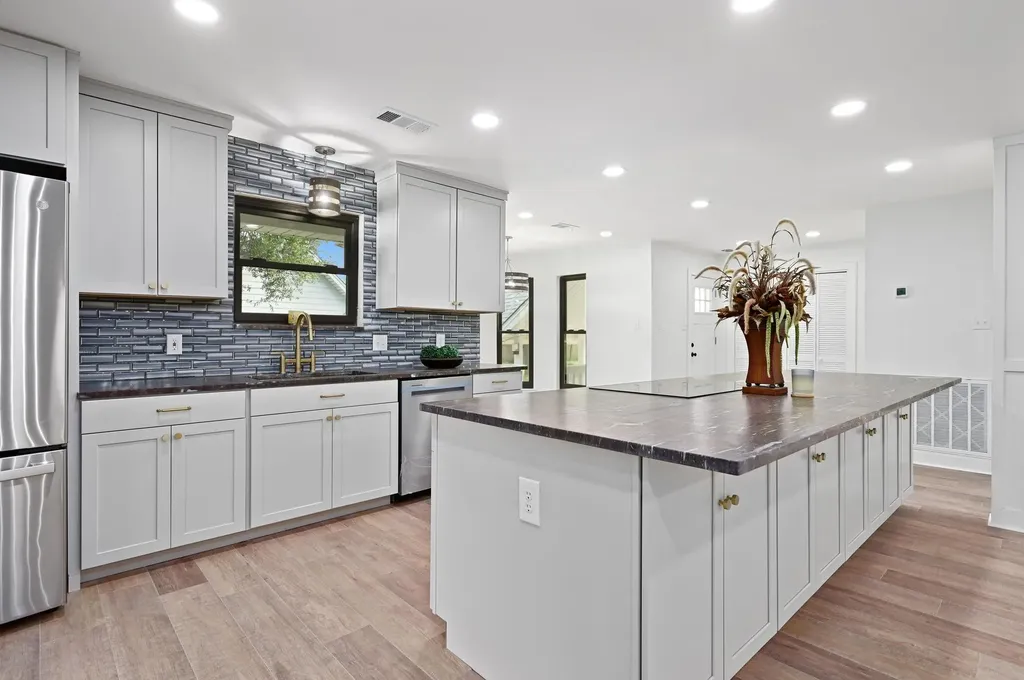 322 Mesa Oaks Leander TX 78641