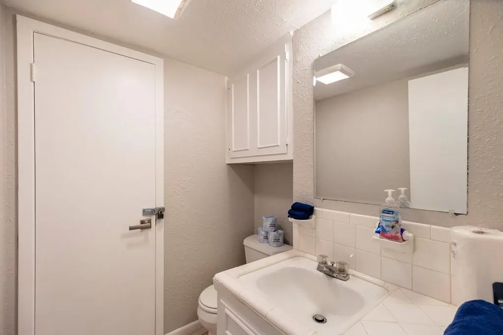 1711 Deerfield Drive Austin TX 78741
