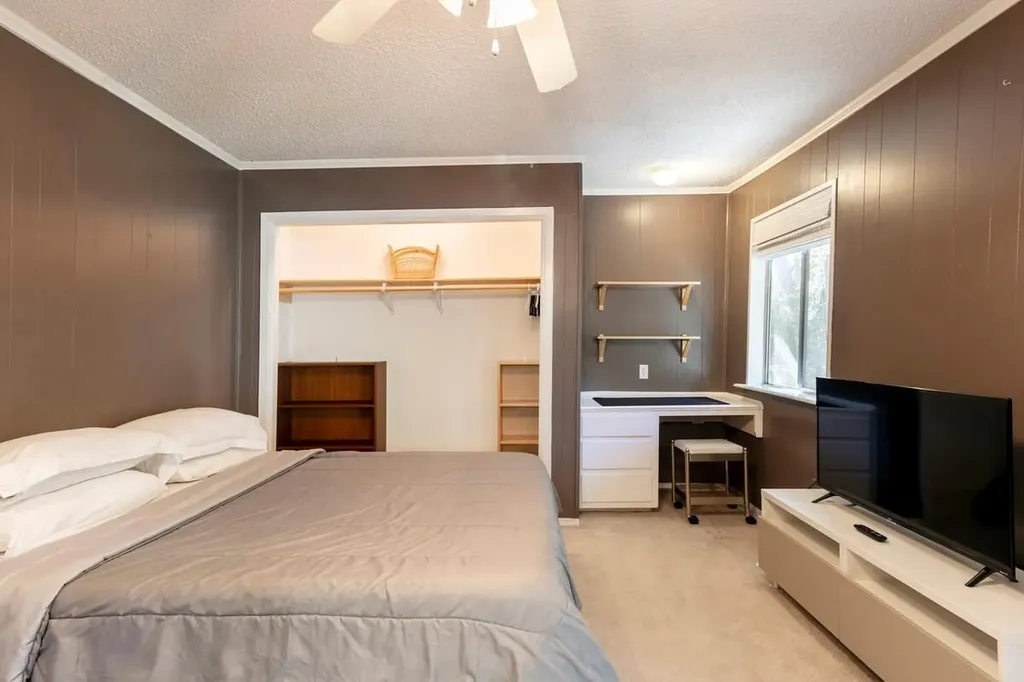 1711 Deerfield Drive Austin TX 78741