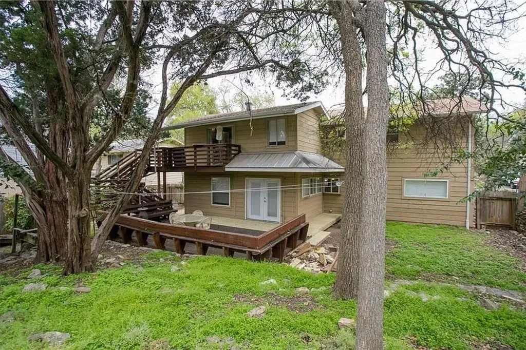 1711 Deerfield Drive Austin TX 78741